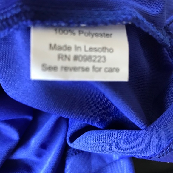 BCG Women’s V-Neck Royal Blue Short Sleeve Top  Medium - Picture 5 of 5